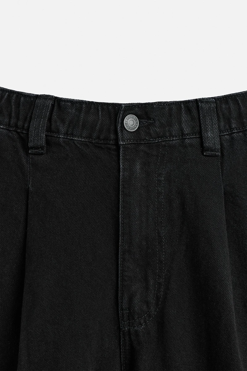 PLEATED WIDE FIT DENIM CHINO PANTS