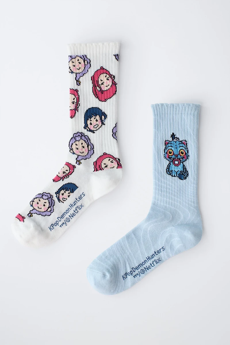 LOT DE DEUX CHAUSSETTES MI-Hautes KPOP DEMON HUNTERS™ NETFLIX ©