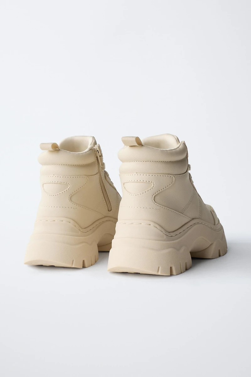 CHUNKY HIGH-TOP SNEAKERS