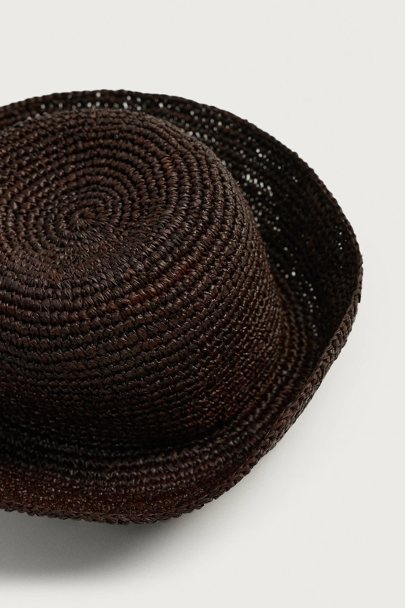 RAFFIA BUCKET HAT
