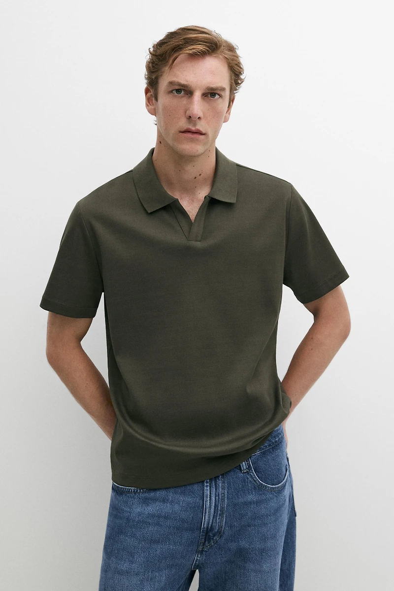 Short sleeve V-neck polo shirt