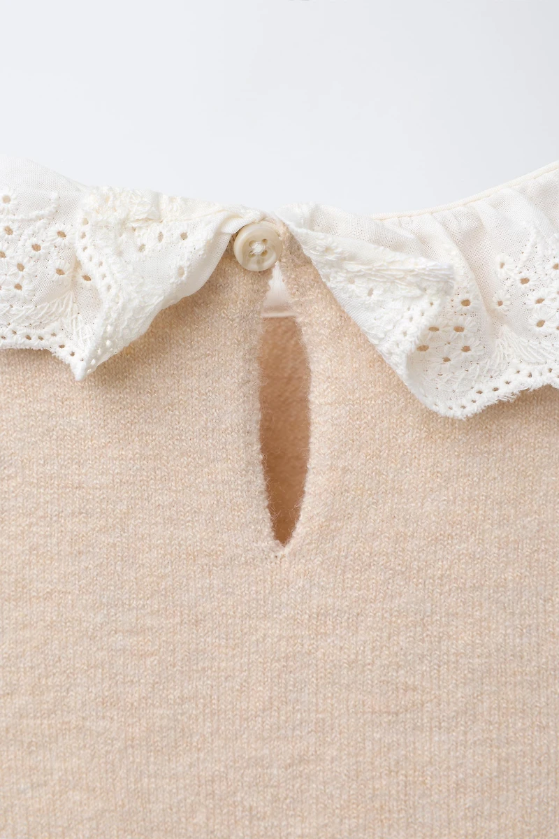 LACE KNIT SWEATER
