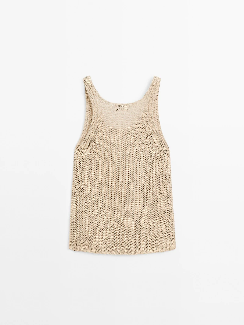 Linen knit top with round neckline
