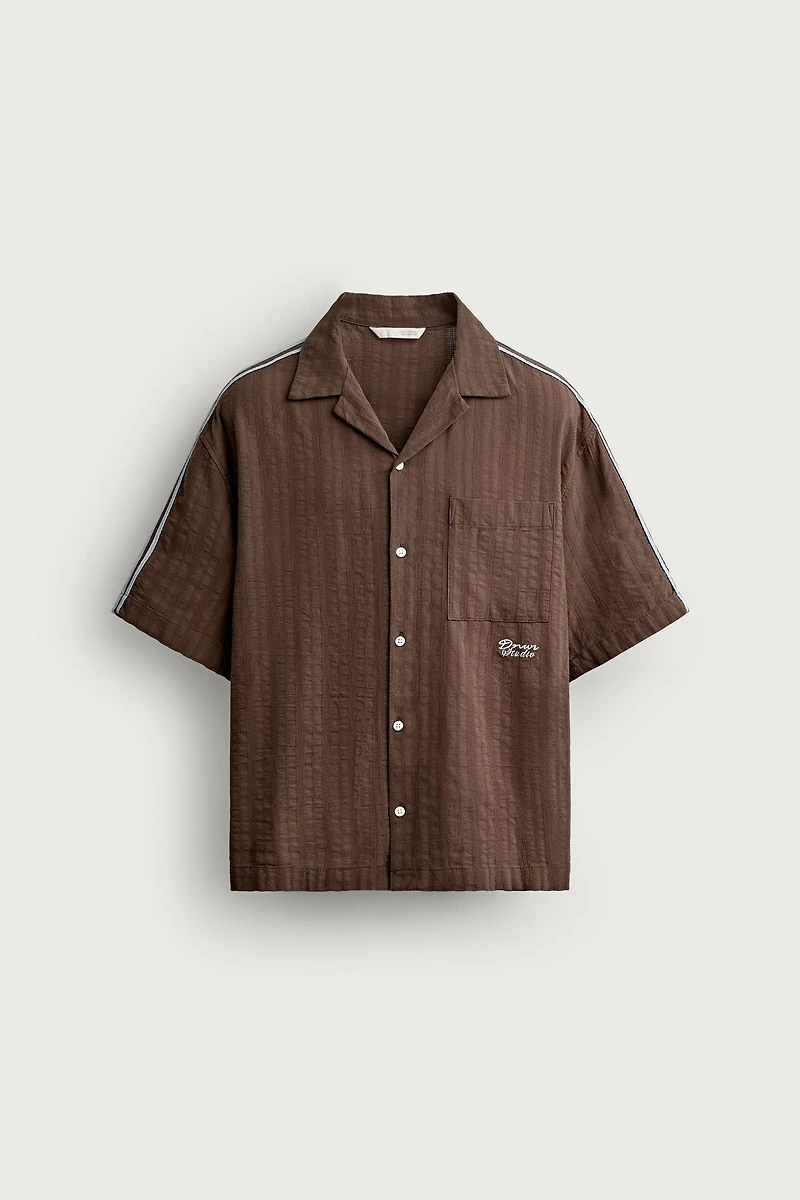 CONTRAST EMBROIDERED STRIPE SHIRT