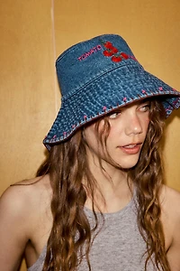 TOMATO EMBROIDERED DENIM BUCKET HAT