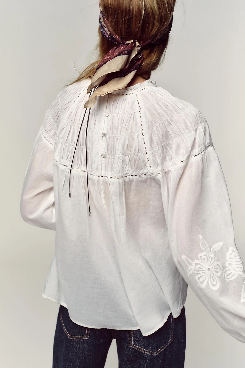 CHEMISE ROMANTIQUE NID D'ABEILLE