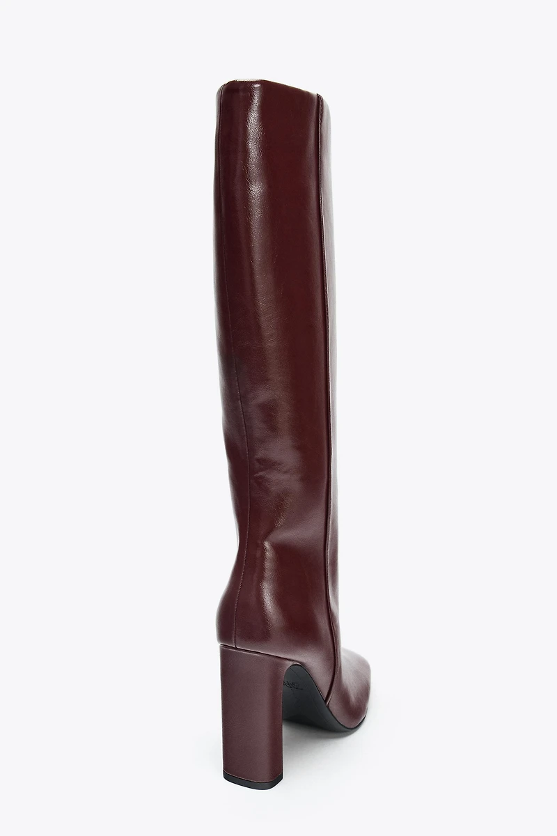 WIDE HEELED BOOTS