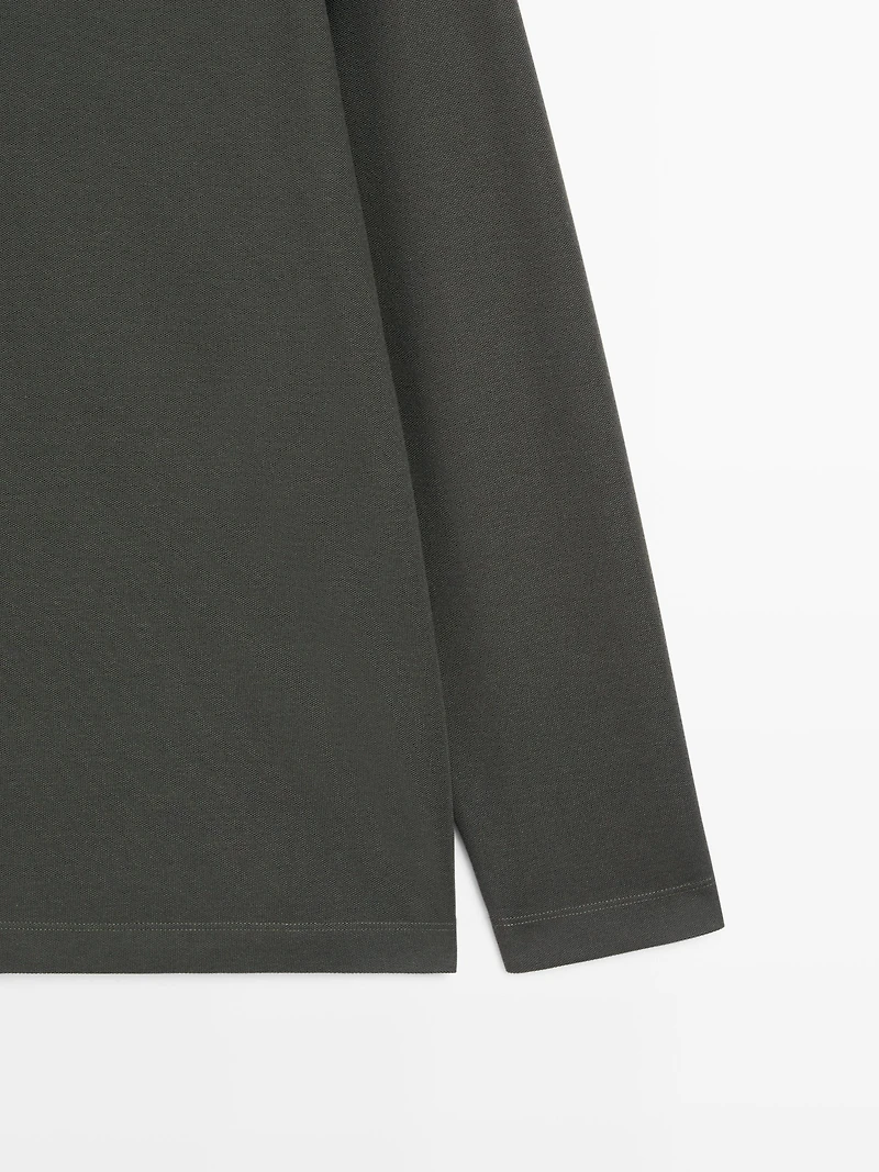 Long sleeve zip-up polo shirt