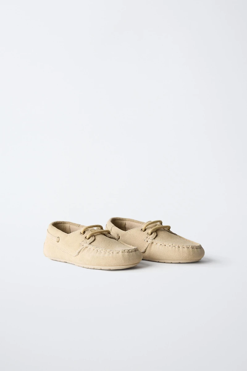 LEATHER LOAFERS