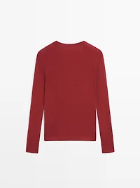 Pull laine en maille côtelée