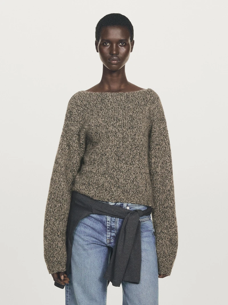 100% cashmere knit boat neck sweater