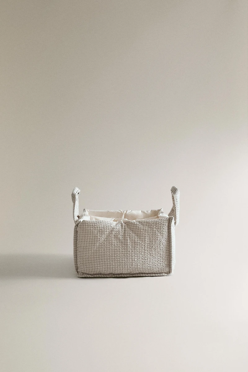 GINGHAM BABY CLOTHES ORGANIZER WITH HANDLE
