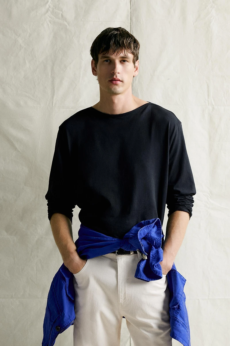 BOAT NECK REGULAR FIT T-SHIRT
