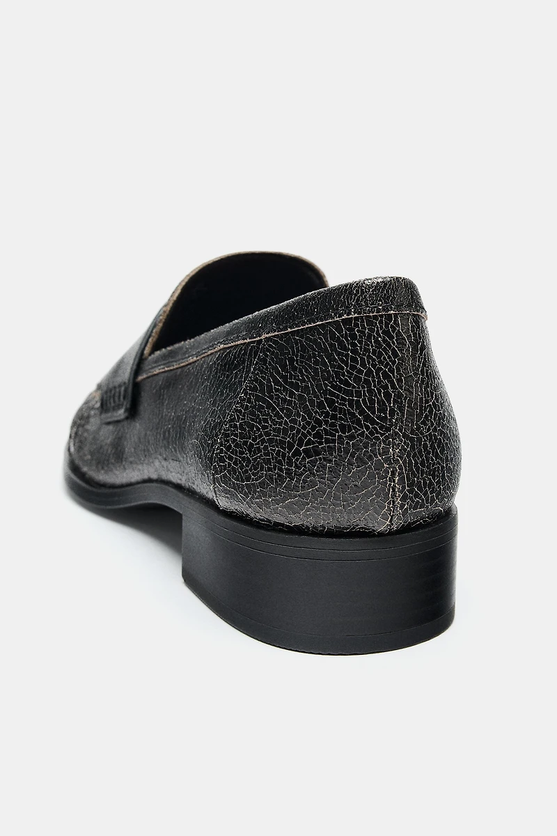 DISTRESSED LEATHER LOAFERS