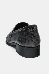 DISTRESSED LEATHER LOAFERS