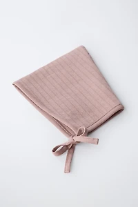 BONNET MATELASSÉ