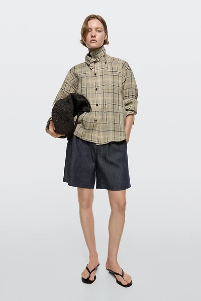 Cotton denim Bermuda shorts with topstitching