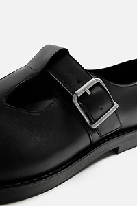 LEATHER BUCKLE SHOE