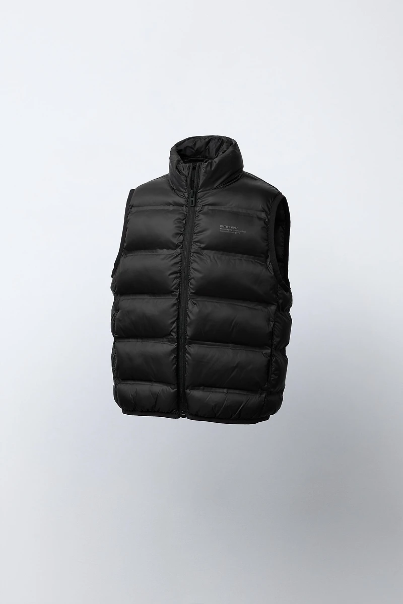 LIGHTWEIGHT WATER-REPELLENT HOODIE VEST