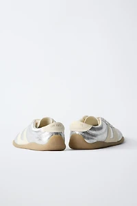 METALLIC SNEAKERS