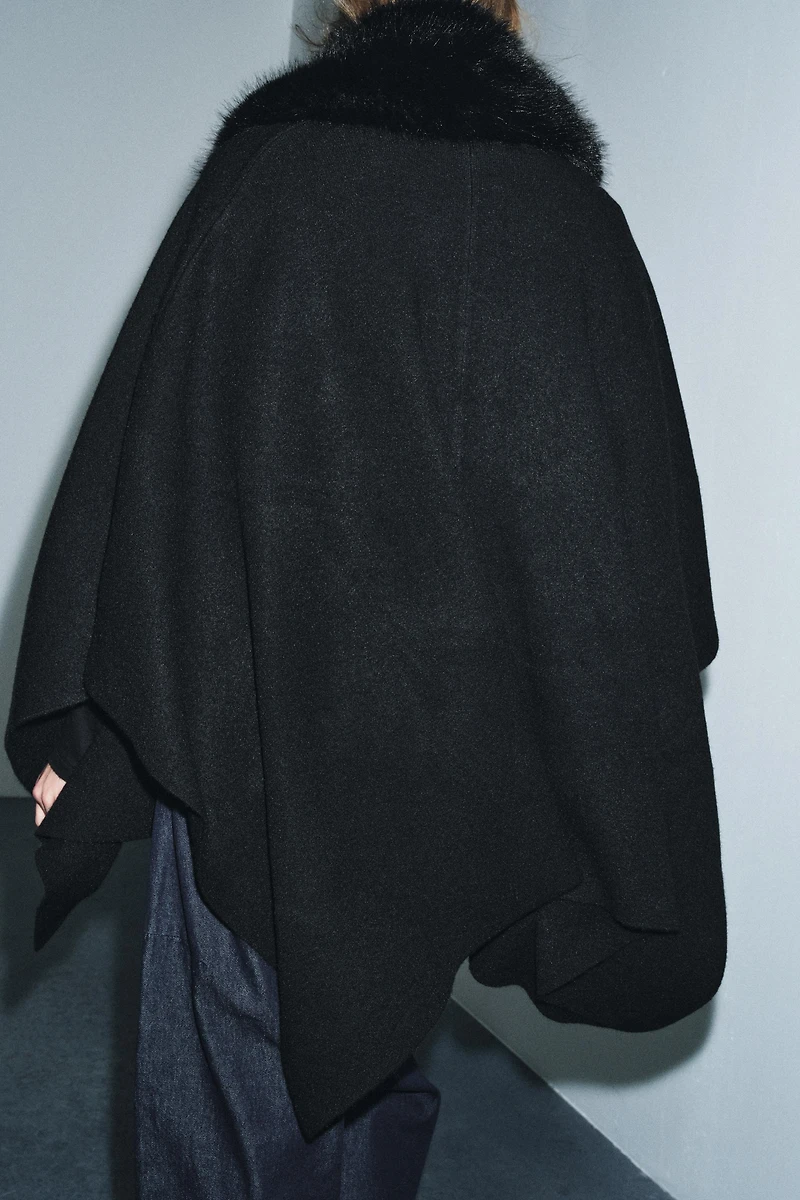 KNIT FUR CAPE