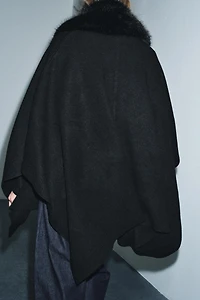 KNIT FUR CAPE