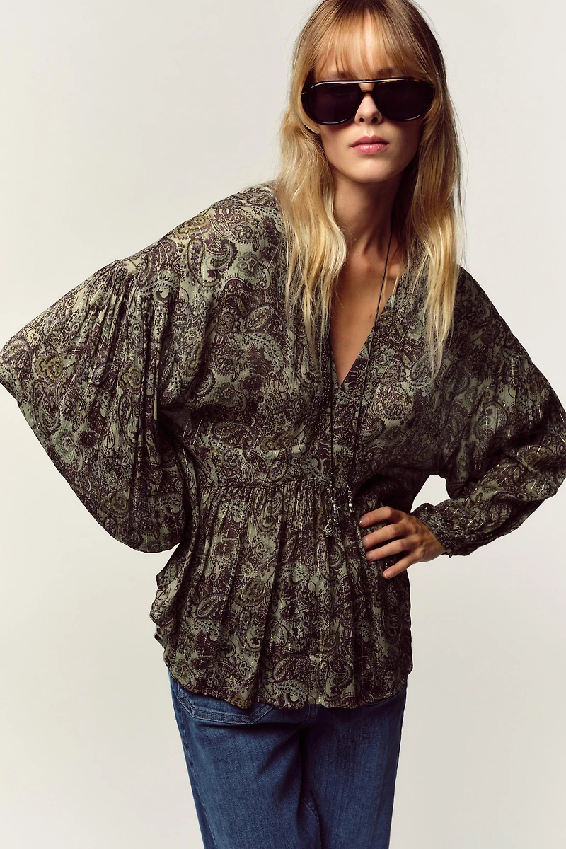 METALLIC THREAD PRINT BLOUSE
