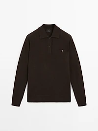 100% cashmere sweater with pocket detail