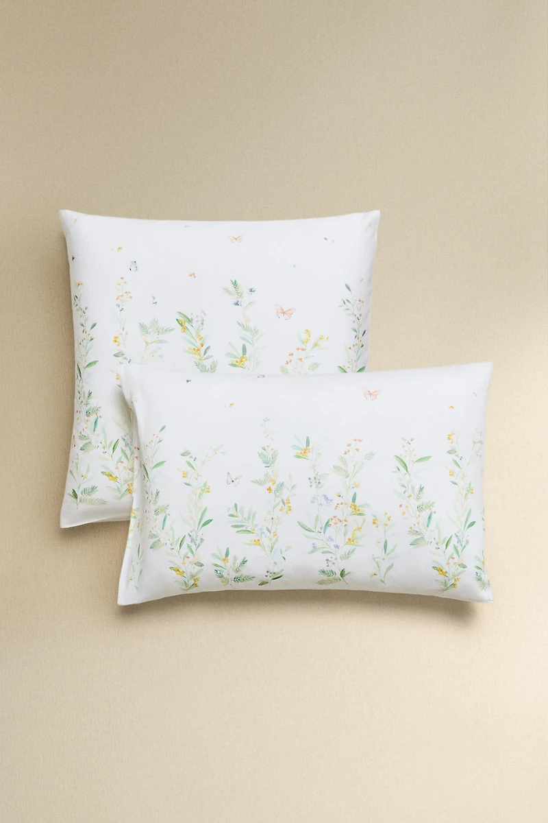 TAIE D’OREILLER SATIN FEUILLES ET FLEURS