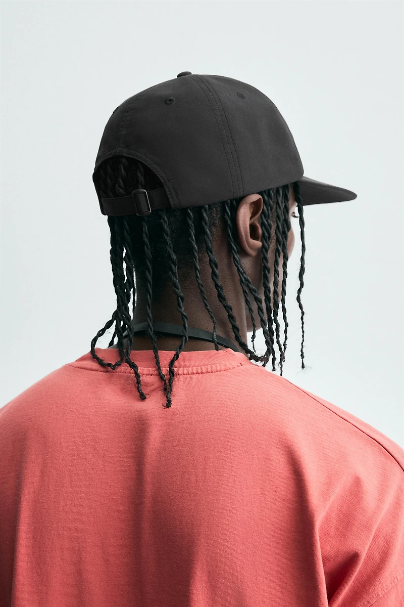 FLAT VISOR TECHNICAL CAP