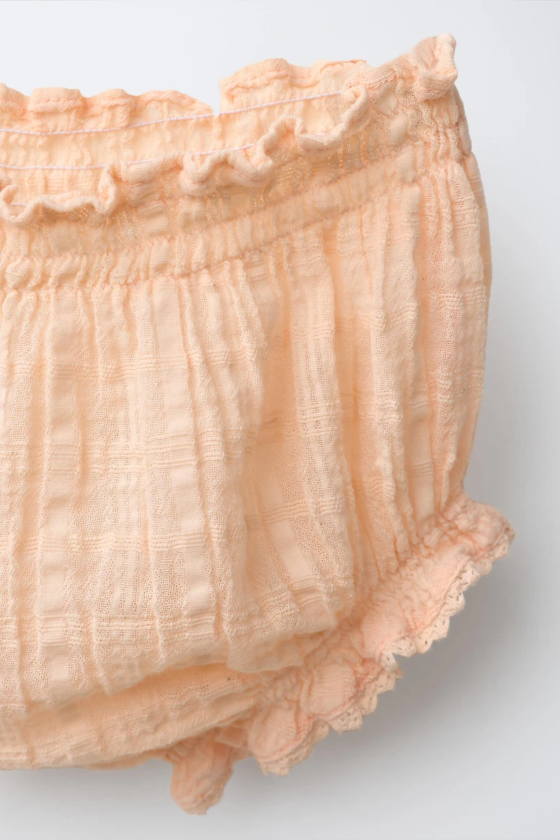 TEXTURED BLOUSE AND BOTTOMS SET