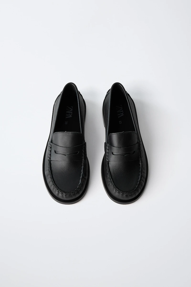 LEATHER LOAFERS