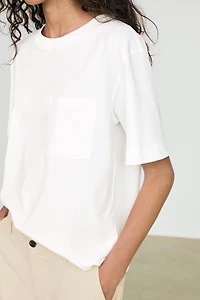 T-shirt manches courtes avec détail poche
