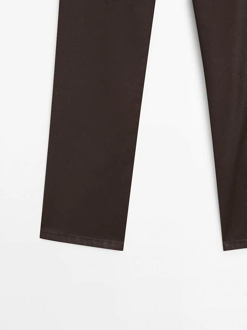 Pantalon straight enduit taille haute