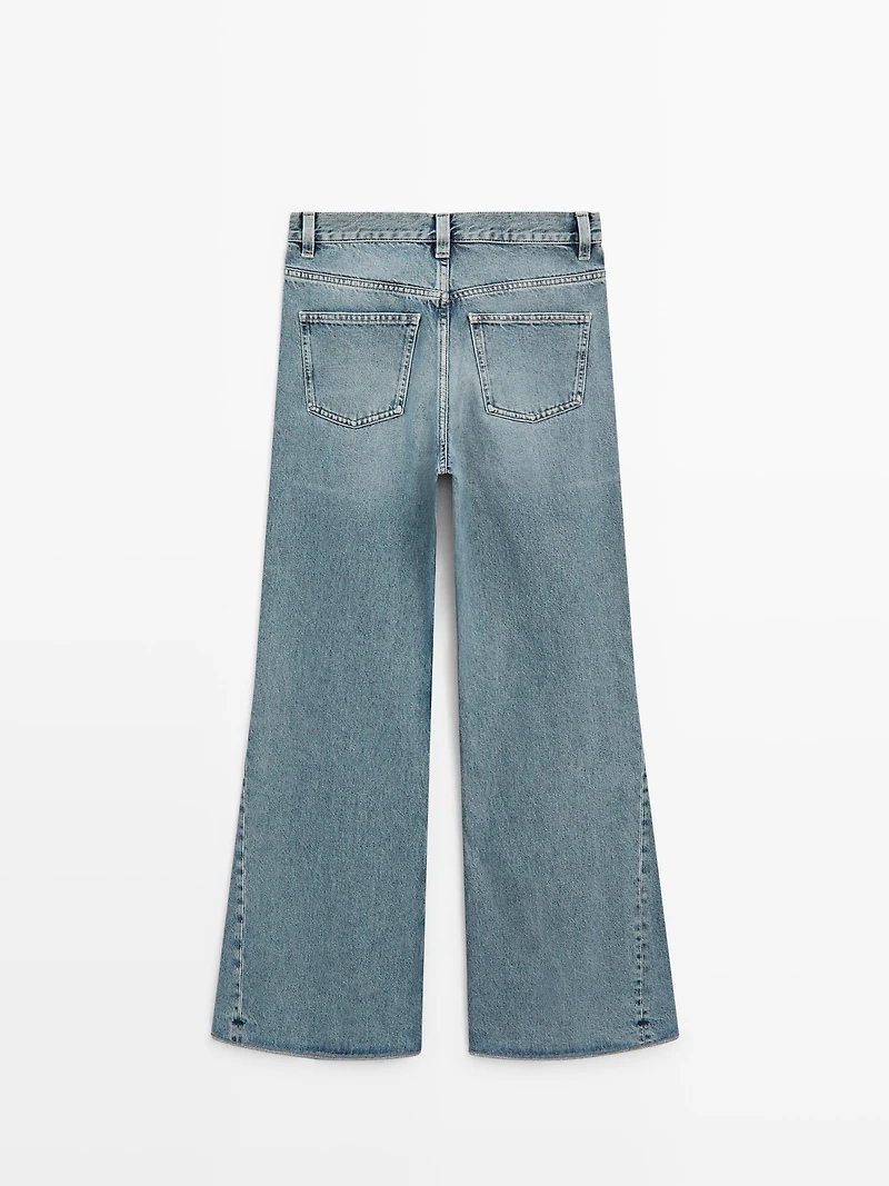 High-waist flare fit jeans
