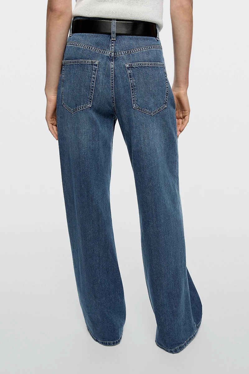 High-waist wide-leg jeans