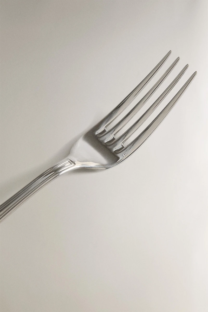 SHINY STEEL FORK