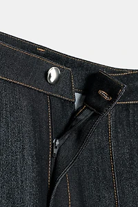 PANTS WITH SEAM AND CONTRASTING TOPSTITCHING