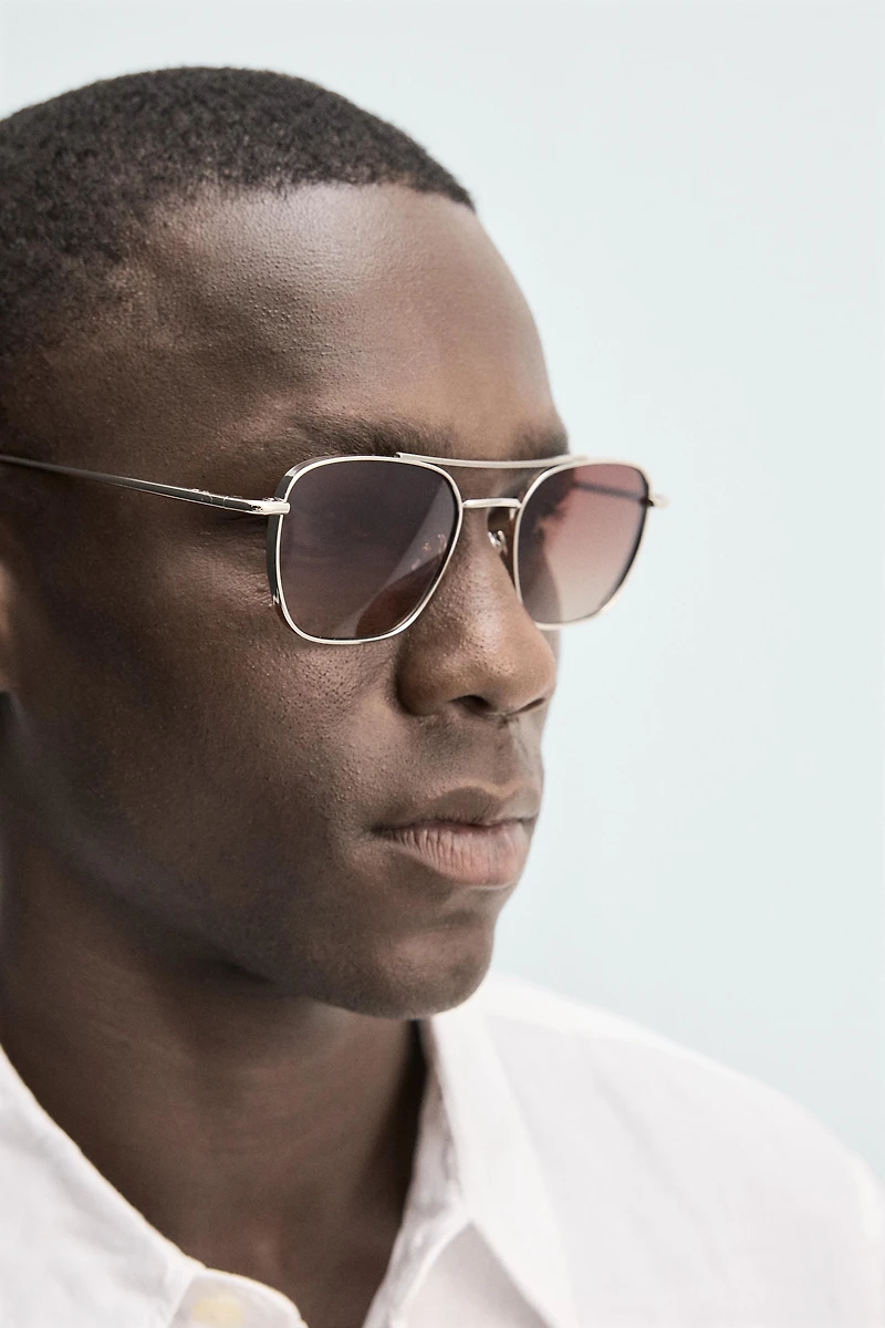SQUARED METAL SUNGLASSES