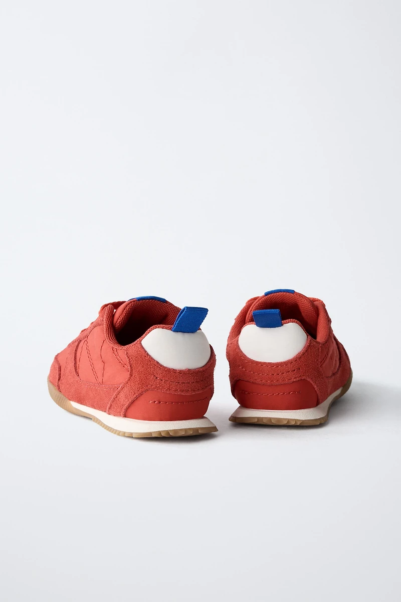 SOFT SNEAKERS