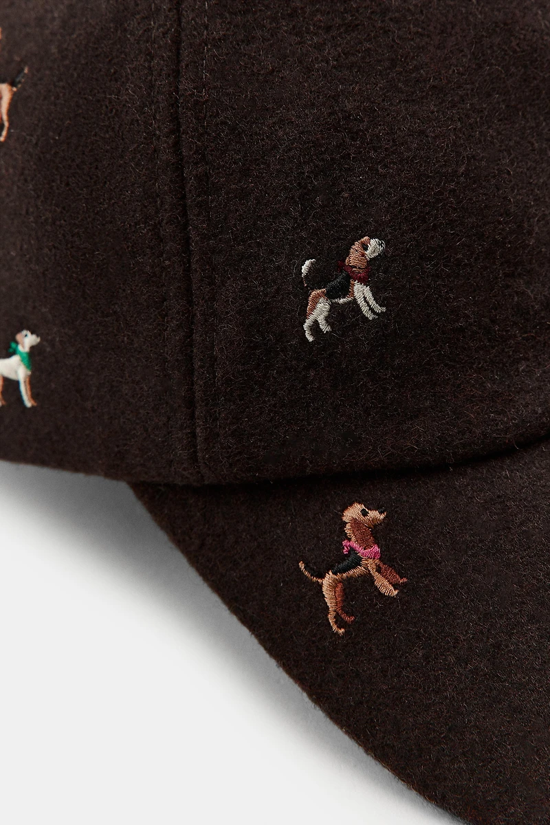 WOOL CAP WITH DOG EMBROIDERY