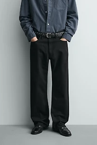 LOOSE FIT JEANS