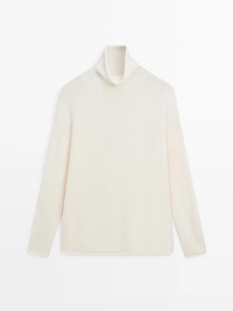 Wool high neck knit sweater