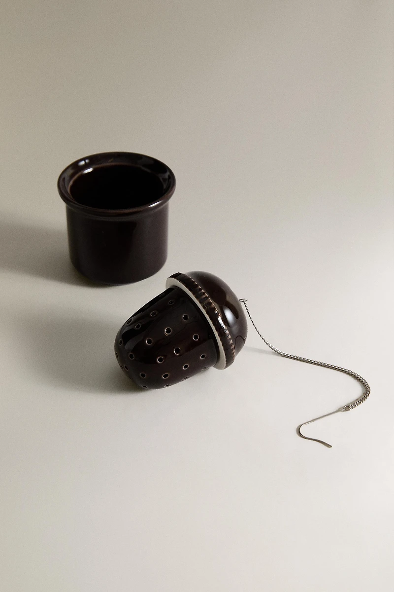 INFUSEUR À THÉ EN PORCELAINE