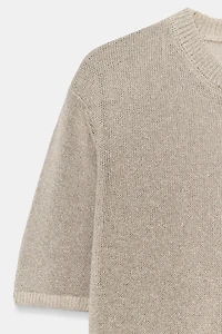 TOP EN MAILLE À MANCHES COURTES