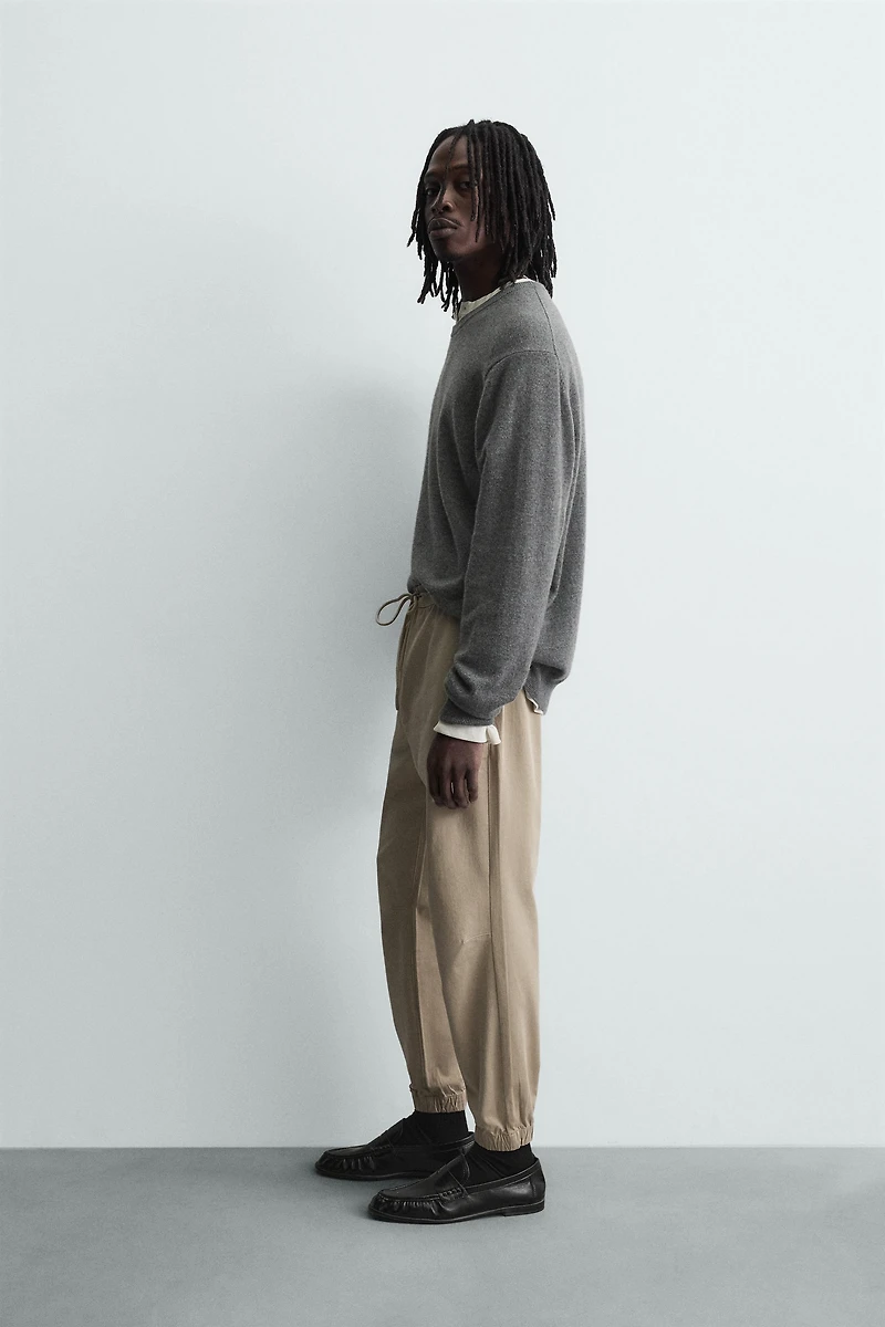 SLIM FIT JOGGER WAIST PANTS