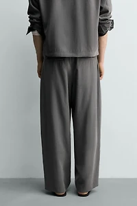 PANTALON FLUIDE À PLIS