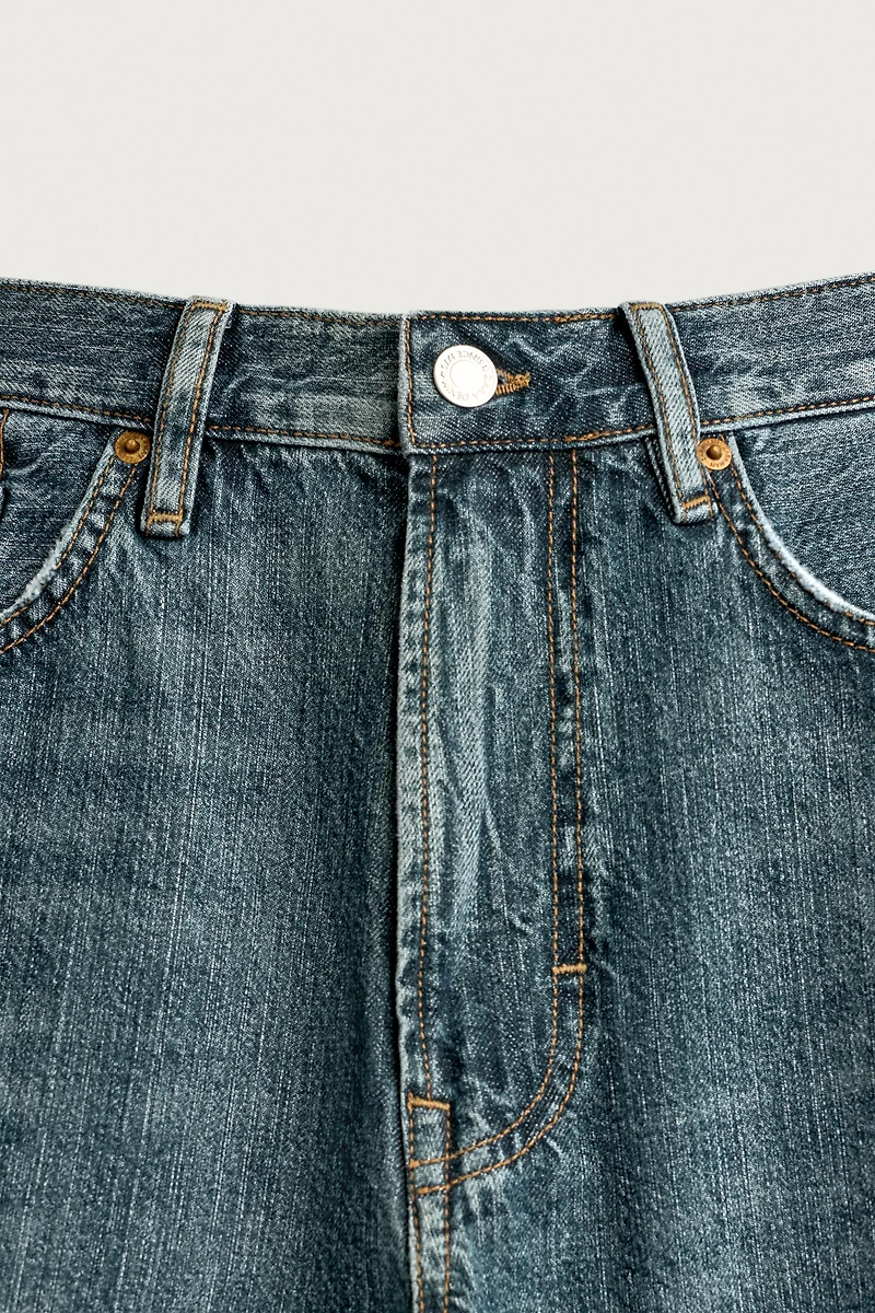 LOOSE FIT DENIM SHORTS