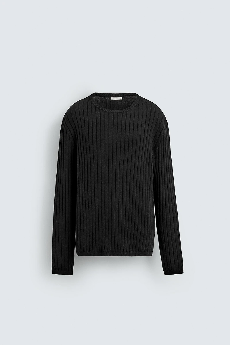 RIBBED TEXTURED SWEATER