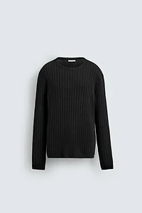 RIBBED TEXTURED SWEATER